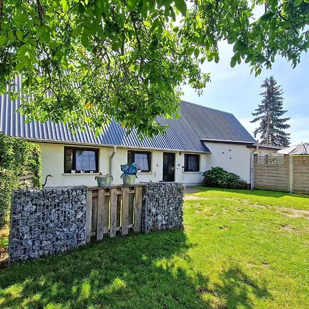 Doppelhaushaelfte Mirow *