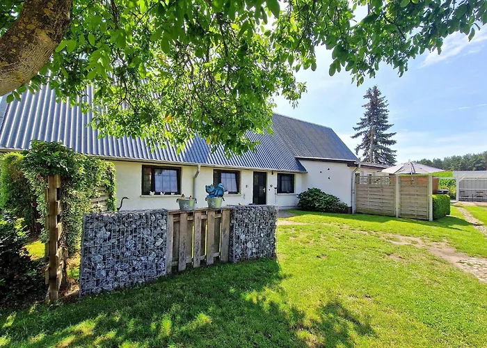 Doppelhaushaelfte Mirow *